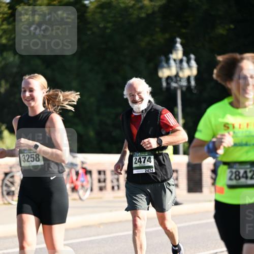 01.09.2024 - BARMER Alsterlauf Dr. Thomas Lammeyer http://msf.ph/oto/6909359 01.09.2024 09:44:06 Laufen 3258, 2474, 2474, 2842 meine-sportfotos.de