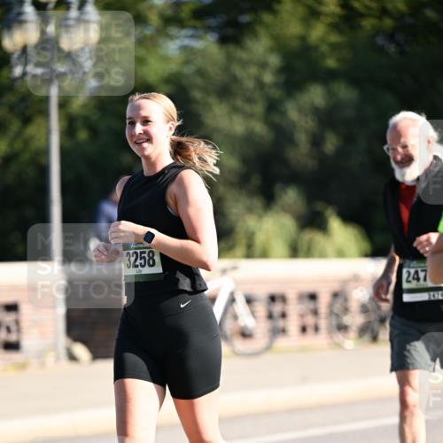 01.09.2024 - BARMER Alsterlauf Dr. Thomas Lammeyer http://msf.ph/oto/6909373 01.09.2024 09:44:06 Laufen 3258, 247, 2474 meine-sportfotos.de