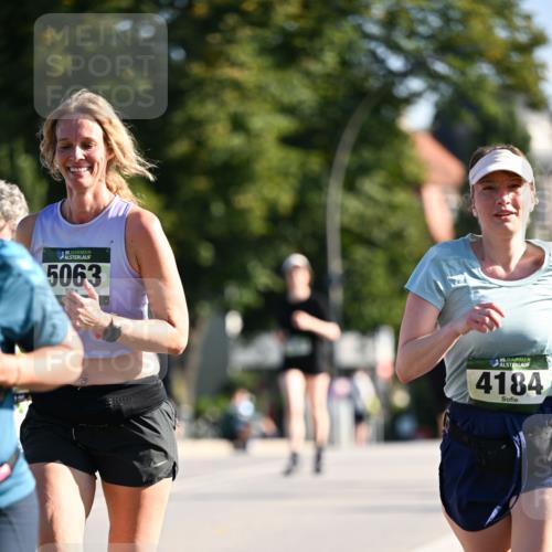 01.09.2024 - BARMER Alsterlauf Dr. Thomas Lammeyer http://msf.ph/oto/6909386 01.09.2024 09:44:07 Laufen 35, 5063, 35, 4184 meine-sportfotos.de