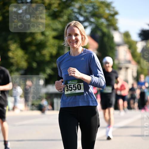 01.09.2024 - BARMER Alsterlauf Dr. Thomas Lammeyer http://msf.ph/oto/6909468 01.09.2024 09:44:10 Laufen 135, 3550 meine-sportfotos.de