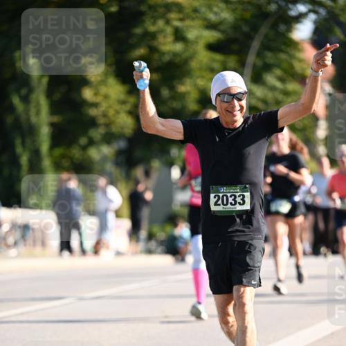 01.09.2024 - BARMER Alsterlauf Dr. Thomas Lammeyer http://msf.ph/oto/6909493 01.09.2024 09:44:13 Laufen 35, 2033 meine-sportfotos.de