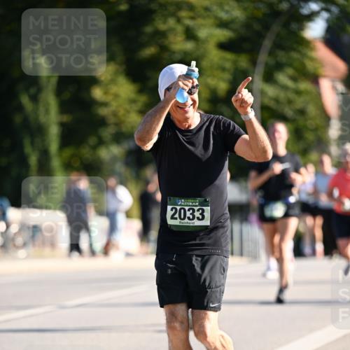 01.09.2024 - BARMER Alsterlauf Dr. Thomas Lammeyer http://msf.ph/oto/6909510 01.09.2024 09:44:13 Laufen 35, 2033 meine-sportfotos.de