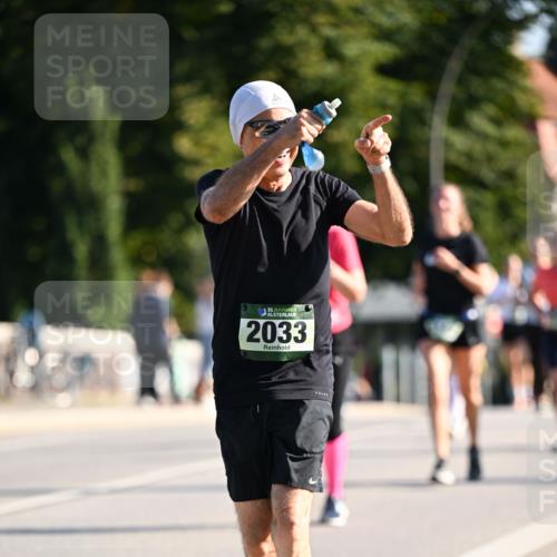 01.09.2024 - BARMER Alsterlauf Dr. Thomas Lammeyer http://msf.ph/oto/6909518 01.09.2024 09:44:13 Laufen 35, 2033 meine-sportfotos.de