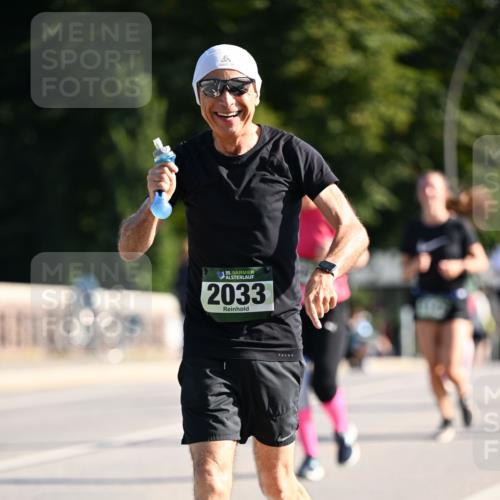 01.09.2024 - BARMER Alsterlauf Dr. Thomas Lammeyer http://msf.ph/oto/6909529 01.09.2024 09:44:13 Laufen 35, 2033 meine-sportfotos.de