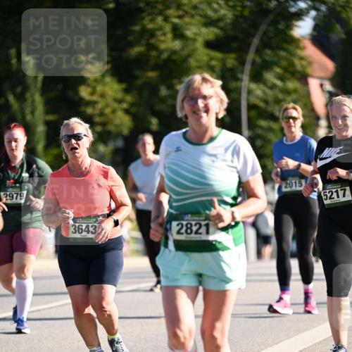 01.09.2024 - BARMER Alsterlauf Dr. Thomas Lammeyer http://msf.ph/oto/6909609 01.09.2024 09:44:18 Laufen 2979, 3643, 2821, 2015, 5217 meine-sportfotos.de