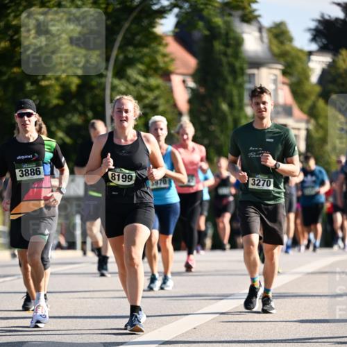 01.09.2024 - BARMER Alsterlauf Dr. Thomas Lammeyer http://msf.ph/oto/6909722 01.09.2024 09:44:21 Laufen 3886, 8199, 3970, 3270 meine-sportfotos.de
