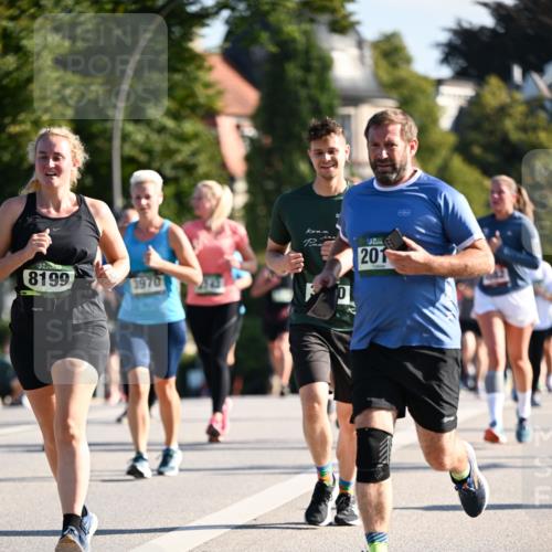 01.09.2024 - BARMER Alsterlauf Dr. Thomas Lammeyer http://msf.ph/oto/6909737 01.09.2024 09:44:22 Laufen 8199, 1970, 201, 0 meine-sportfotos.de