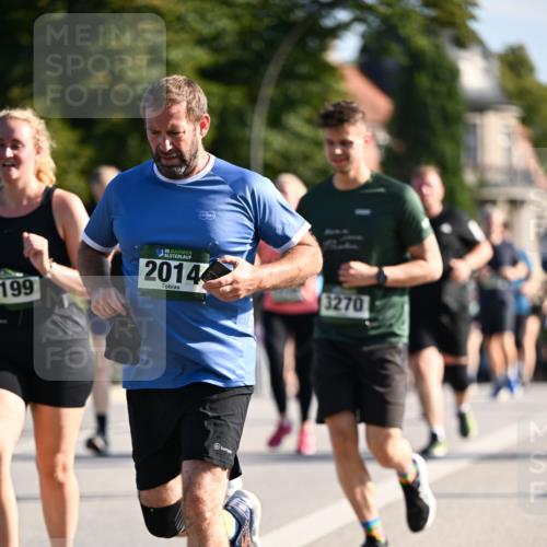 01.09.2024 - BARMER Alsterlauf Dr. Thomas Lammeyer http://msf.ph/oto/6909764 01.09.2024 09:44:23 Laufen 199, 35, 2014, 3270 meine-sportfotos.de