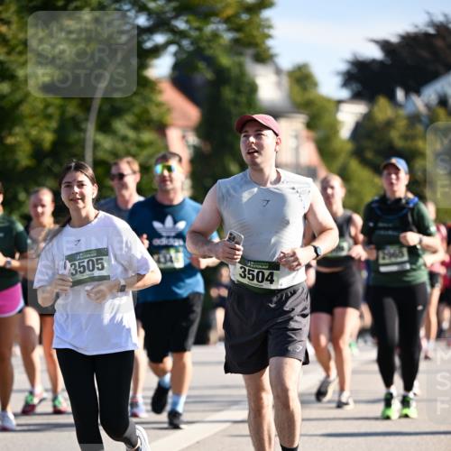 01.09.2024 - BARMER Alsterlauf Dr. Thomas Lammeyer http://msf.ph/oto/6909920 01.09.2024 09:44:30 Laufen 3505, 4345, 3504, 2965 meine-sportfotos.de