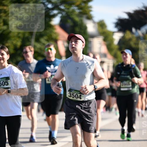 01.09.2024 - BARMER Alsterlauf Dr. Thomas Lammeyer http://msf.ph/oto/6909942 01.09.2024 09:44:31 Laufen 505, 35, 3504 meine-sportfotos.de