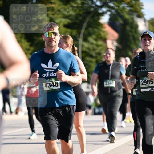 01.09.2024 - BARMER Alsterlauf Dr. Thomas Lammeyer http://msf.ph/oto/6910022 01.09.2024 09:44:33 Laufen 4346, 2340, 2965, 2965 meine-sportfotos.de