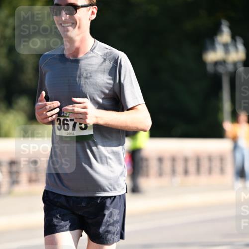 01.09.2024 - BARMER Alsterlauf Dr. Thomas Lammeyer http://msf.ph/oto/6910061 01.09.2024 09:44:35 Laufen 16205, 3675, 4 meine-sportfotos.de