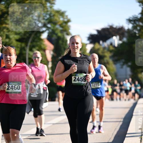 01.09.2024 - BARMER Alsterlauf Dr. Thomas Lammeyer http://msf.ph/oto/6910260 01.09.2024 09:44:43 Laufen 15, 2460, 35, 2459 meine-sportfotos.de
