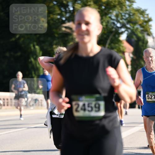 01.09.2024 - BARMER Alsterlauf Dr. Thomas Lammeyer http://msf.ph/oto/6910300 01.09.2024 09:44:45 Laufen 4526, 2459, 527 meine-sportfotos.de