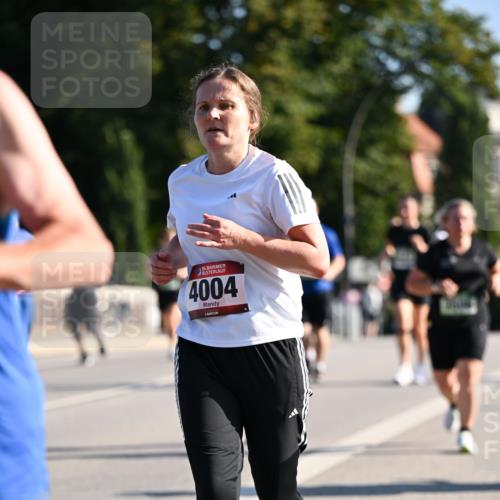 01.09.2024 - BARMER Alsterlauf Dr. Thomas Lammeyer http://msf.ph/oto/6910387 01.09.2024 09:44:48 Laufen 4004 meine-sportfotos.de