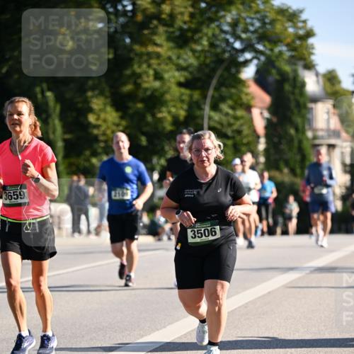 01.09.2024 - BARMER Alsterlauf Dr. Thomas Lammeyer http://msf.ph/oto/6910413 01.09.2024 09:44:49 Laufen 3659, 3506 meine-sportfotos.de