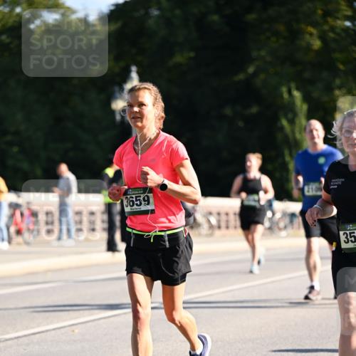 01.09.2024 - BARMER Alsterlauf Dr. Thomas Lammeyer http://msf.ph/oto/6910432 01.09.2024 09:44:50 Laufen 3659, 2109, 35 meine-sportfotos.de