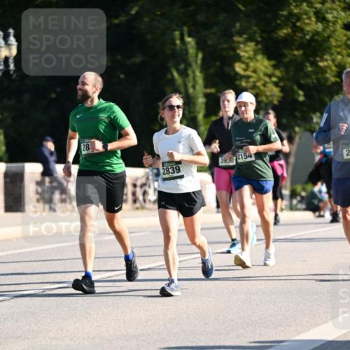 01.09.2024 - BARMER Alsterlauf Dr. Thomas Lammeyer http://msf.ph/oto/6910541 01.09.2024 09:44:54 Laufen 28, 39, 0, 2154, 2, 2839 meine-sportfotos.de