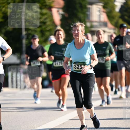 01.09.2024 - BARMER Alsterlauf Dr. Thomas Lammeyer http://msf.ph/oto/6910650 01.09.2024 09:44:58 Laufen 2176, 325 meine-sportfotos.de