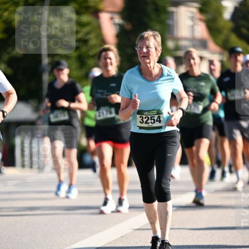 01.09.2024 - BARMER Alsterlauf Dr. Thomas Lammeyer http://msf.ph/oto/6910655 01.09.2024 09:44:58 Laufen 12176, 3254 meine-sportfotos.de