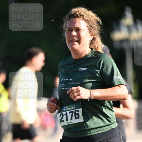 01.09.2024 - BARMER Alsterlauf Dr. Thomas Lammeyer http://msf.ph/oto/6910807 01.09.2024 09:45:04 Laufen 35, 2176, 35 meine-sportfotos.de