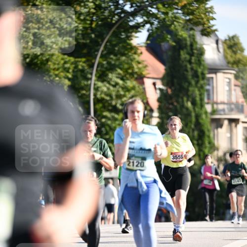 01.09.2024 - BARMER Alsterlauf Dr. Thomas Lammeyer http://msf.ph/oto/6910850 01.09.2024 09:45:07 Laufen 3556, 2120 meine-sportfotos.de