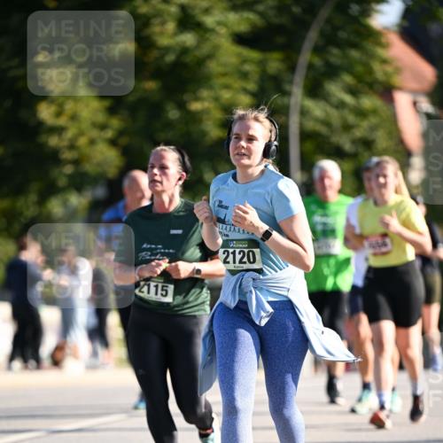 01.09.2024 - BARMER Alsterlauf Dr. Thomas Lammeyer http://msf.ph/oto/6910890 01.09.2024 09:45:09 Laufen 2115, 75, 135, 2120 meine-sportfotos.de