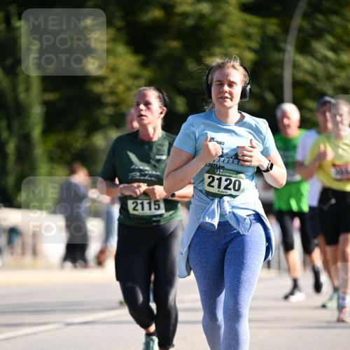 01.09.2024 - BARMER Alsterlauf Dr. Thomas Lammeyer http://msf.ph/oto/6910908 01.09.2024 09:45:09 Laufen 2115, 4, 0975, 2120 meine-sportfotos.de