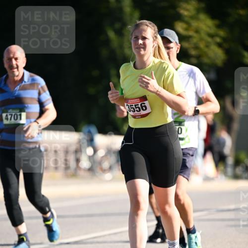 01.09.2024 - BARMER Alsterlauf Dr. Thomas Lammeyer http://msf.ph/oto/6911000 01.09.2024 09:45:12 Laufen 4701, 13, 3556, 0 meine-sportfotos.de