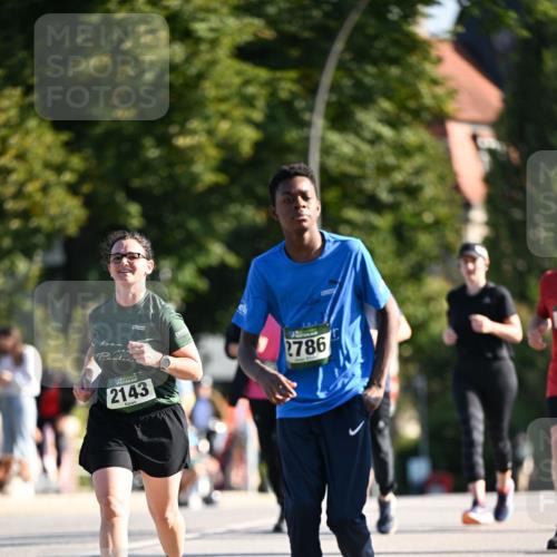 01.09.2024 - BARMER Alsterlauf Dr. Thomas Lammeyer http://msf.ph/oto/6911036 01.09.2024 09:45:15 Laufen 2143, 2786 meine-sportfotos.de