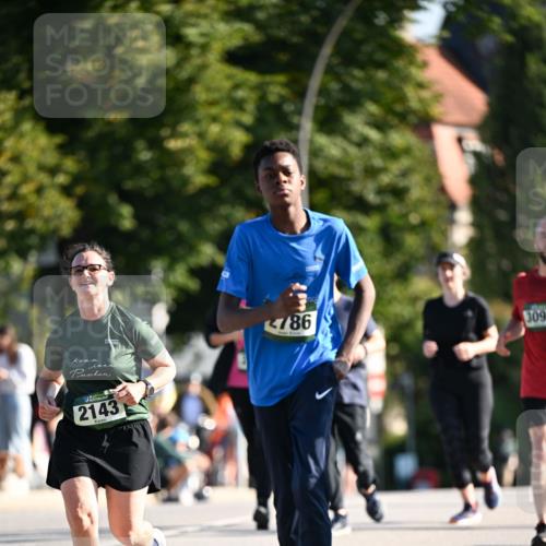 01.09.2024 - BARMER Alsterlauf Dr. Thomas Lammeyer http://msf.ph/oto/6911041 01.09.2024 09:45:15 Laufen 2143, 786, 309 meine-sportfotos.de