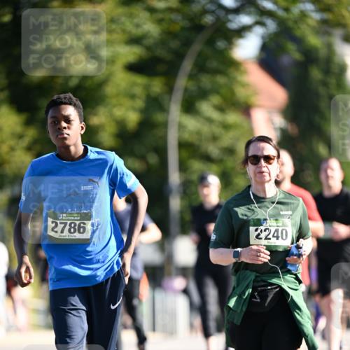 01.09.2024 - BARMER Alsterlauf Dr. Thomas Lammeyer http://msf.ph/oto/6911063 01.09.2024 09:45:16 Laufen 31, 135, 2786, 2240 meine-sportfotos.de