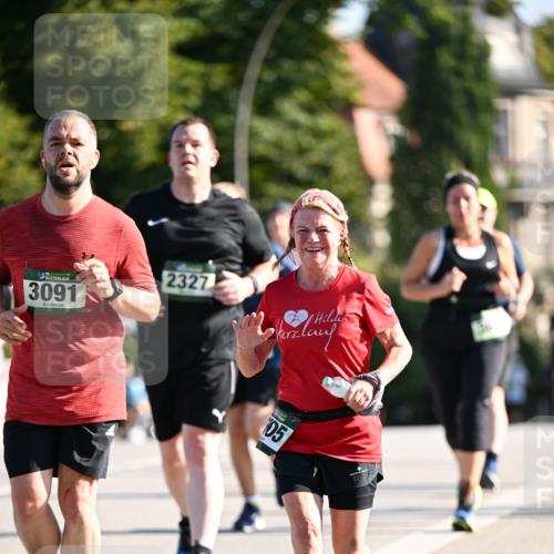 01.09.2024 - BARMER Alsterlauf Dr. Thomas Lammeyer http://msf.ph/oto/6911131 01.09.2024 09:45:19 Laufen 135, 3091, 2327, 05 meine-sportfotos.de