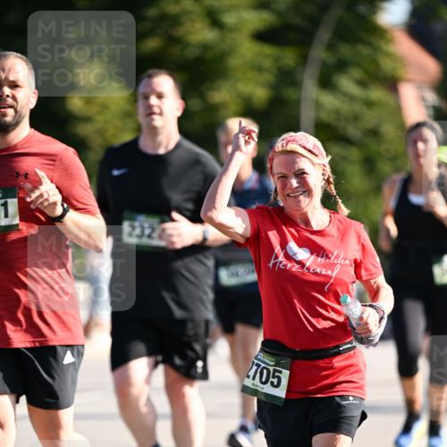 01.09.2024 - BARMER Alsterlauf Dr. Thomas Lammeyer http://msf.ph/oto/6911165 01.09.2024 09:45:20 Laufen 1, 232, 1705 meine-sportfotos.de