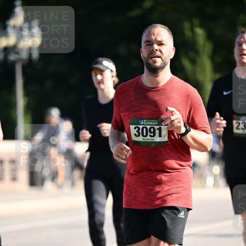 01.09.2024 - BARMER Alsterlauf Dr. Thomas Lammeyer http://msf.ph/oto/6911174 01.09.2024 09:45:21 Laufen 35, 3091, 23 meine-sportfotos.de