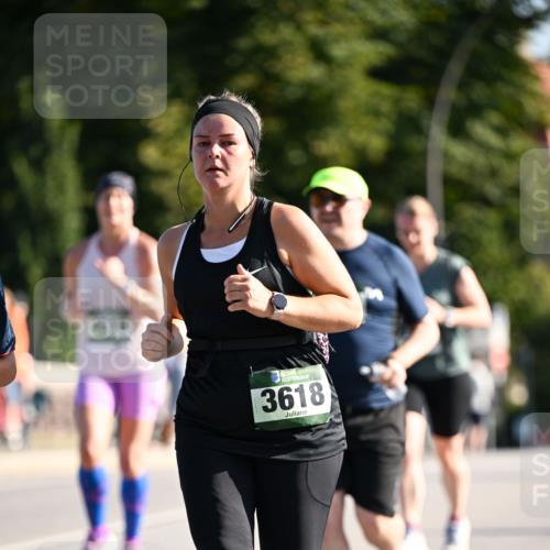 01.09.2024 - BARMER Alsterlauf Dr. Thomas Lammeyer http://msf.ph/oto/6911215 01.09.2024 09:45:23 Laufen 3618 meine-sportfotos.de