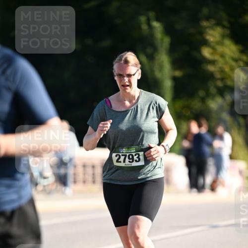 01.09.2024 - BARMER Alsterlauf Dr. Thomas Lammeyer http://msf.ph/oto/6911266 01.09.2024 09:45:26 Laufen 35, 2793 meine-sportfotos.de
