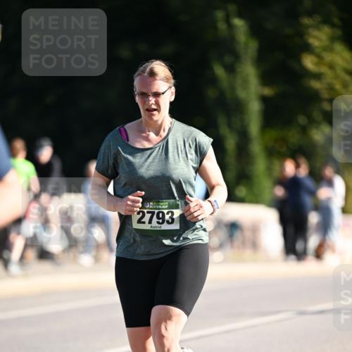 01.09.2024 - BARMER Alsterlauf Dr. Thomas Lammeyer http://msf.ph/oto/6911271 01.09.2024 09:45:26 Laufen 35, 2793 meine-sportfotos.de