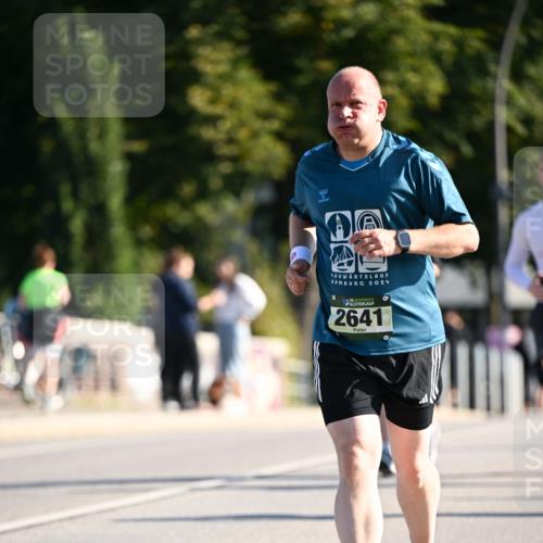 01.09.2024 - BARMER Alsterlauf Dr. Thomas Lammeyer http://msf.ph/oto/6911305 01.09.2024 09:45:30 Laufen 2024, 135, 2641 meine-sportfotos.de