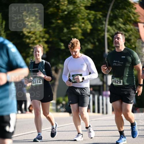 01.09.2024 - BARMER Alsterlauf Dr. Thomas Lammeyer http://msf.ph/oto/6911352 01.09.2024 09:45:31 Laufen 5312, 4929 meine-sportfotos.de