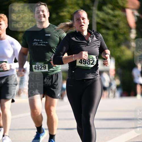 01.09.2024 - BARMER Alsterlauf Dr. Thomas Lammeyer http://msf.ph/oto/6911396 01.09.2024 09:45:33 Laufen 4929, 4982 meine-sportfotos.de