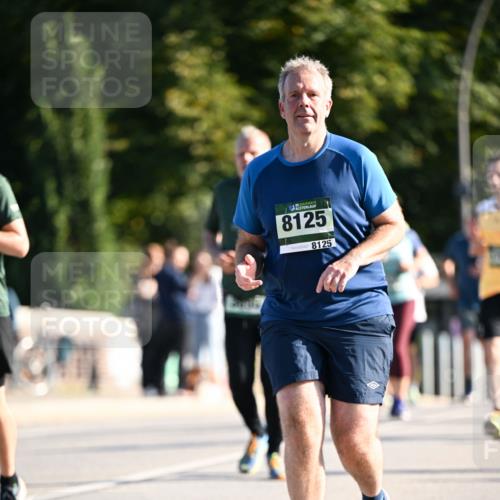 01.09.2024 - BARMER Alsterlauf Dr. Thomas Lammeyer http://msf.ph/oto/6911621 01.09.2024 09:45:42 Laufen 8125, 8125 meine-sportfotos.de