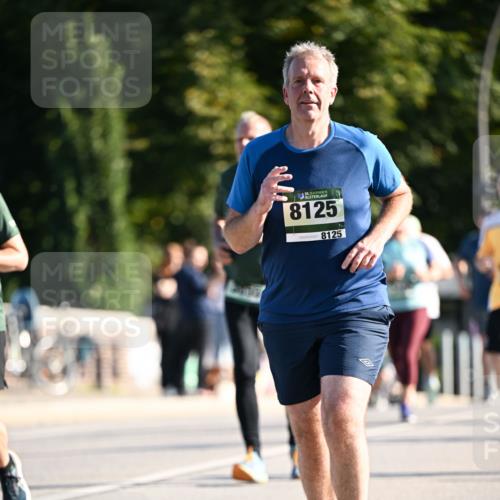 01.09.2024 - BARMER Alsterlauf Dr. Thomas Lammeyer http://msf.ph/oto/6911625 01.09.2024 09:45:42 Laufen 35, 8125, 2, 8125 meine-sportfotos.de