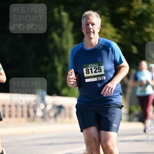 01.09.2024 - BARMER Alsterlauf Dr. Thomas Lammeyer http://msf.ph/oto/6911658 01.09.2024 09:45:43 Laufen 35, 8125, 8125 meine-sportfotos.de