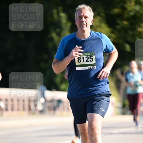 01.09.2024 - BARMER Alsterlauf Dr. Thomas Lammeyer http://msf.ph/oto/6911664 01.09.2024 09:45:43 Laufen 35, 8125, 8125 meine-sportfotos.de