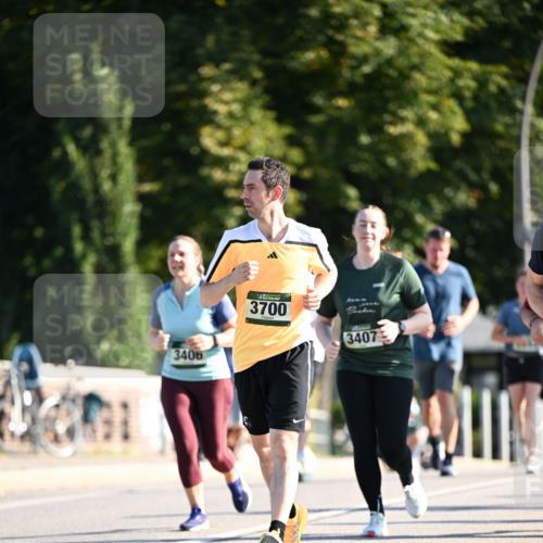 01.09.2024 - BARMER Alsterlauf Dr. Thomas Lammeyer http://msf.ph/oto/6911721 01.09.2024 09:45:45 Laufen 3406, 3700, 3407 meine-sportfotos.de