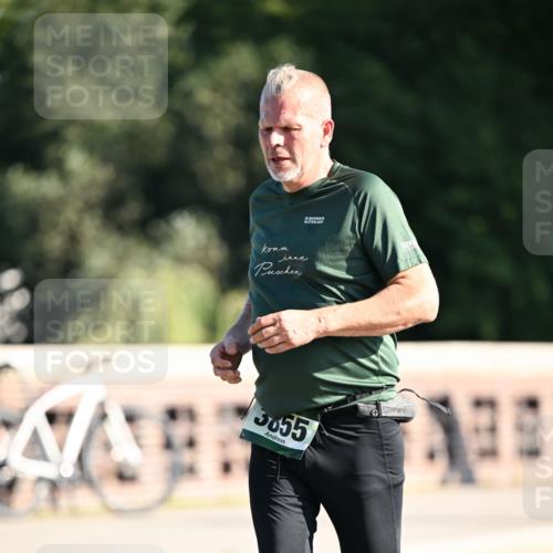 01.09.2024 - BARMER Alsterlauf Dr. Thomas Lammeyer http://msf.ph/oto/6911779 01.09.2024 09:45:47 Laufen 35, 3655 meine-sportfotos.de