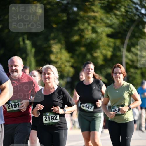 01.09.2024 - BARMER Alsterlauf Dr. Thomas Lammeyer http://msf.ph/oto/6911828 01.09.2024 09:45:49 Laufen 2191, 35, 2192, 4447, 458 meine-sportfotos.de
