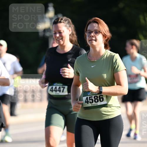 01.09.2024 - BARMER Alsterlauf Dr. Thomas Lammeyer http://msf.ph/oto/6911916 01.09.2024 09:45:52 Laufen 4447, 1111, 4586 meine-sportfotos.de