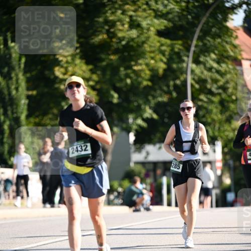 01.09.2024 - BARMER Alsterlauf Dr. Thomas Lammeyer http://msf.ph/oto/6912023 01.09.2024 09:45:56 Laufen 7, 2432, 285 meine-sportfotos.de